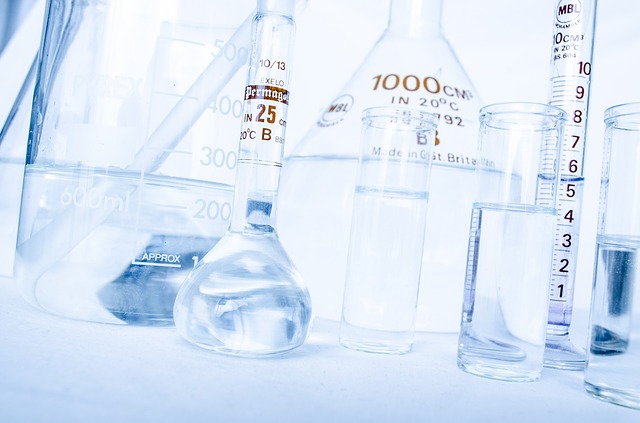 医薬品と医薬外部品の育毛剤の違いとは？効果と副作用を徹底比較